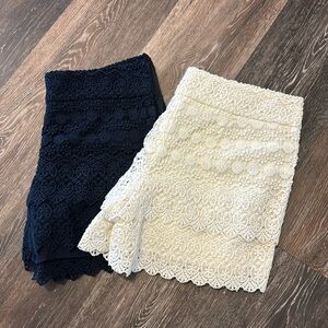 2 Pairs of Lace Riviera Shorts - Navy and White